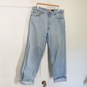 Vintage Levi’s 540 Baggy Relaxed Fit Light Wash Boyfriend Jeans 34”